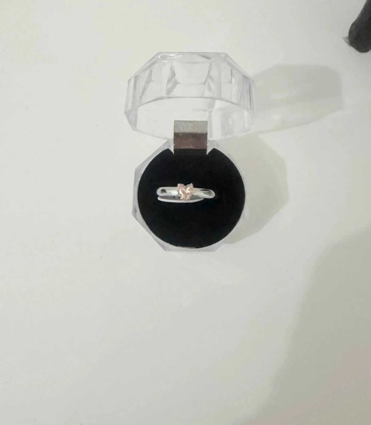 Anillo solitario de corazón champán de acero inoxidable plateado - Tamaño 58 (18mm) - Estuche incluido – photo 2